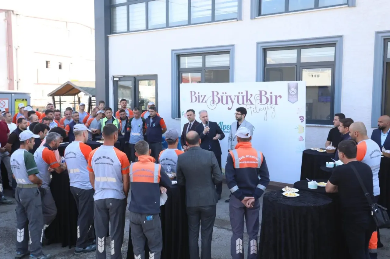 Bursa İnegöl'de Başkan Taban temizlik personeliyle buluştu