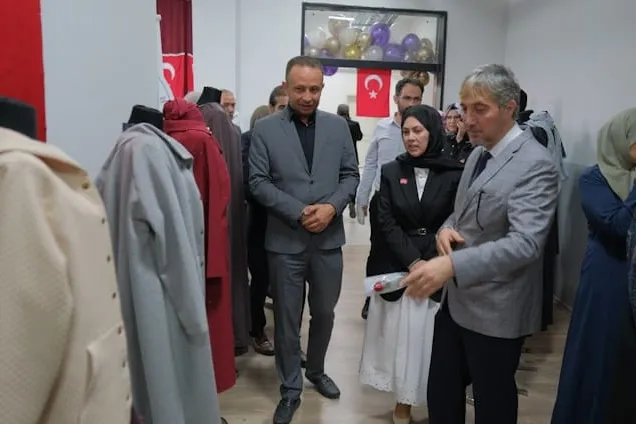 Kütahya’da kursiyerlerin ürünleri sergide beğeni kazandı