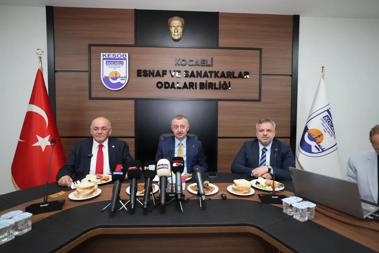 Kocaeli esnafı, Başkan Büyükakın’ı ağırladı