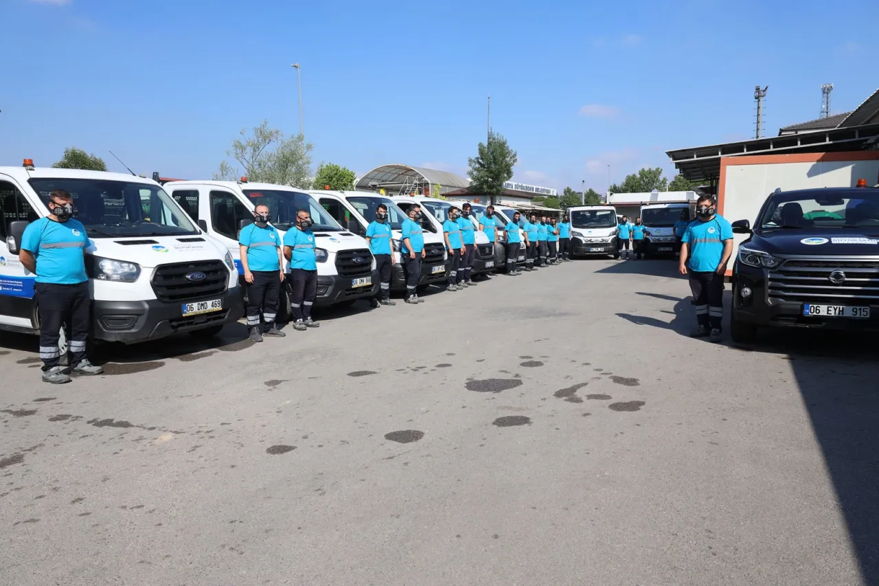 Sakarya Büyükşehir'den 23 kişilik özel haşere timi