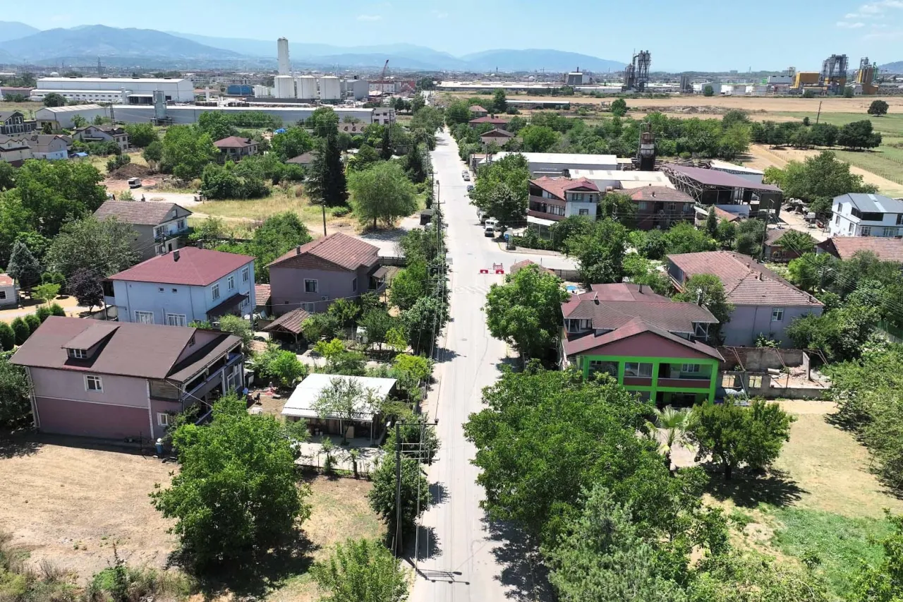 Kartepe Uzunbey’de Reform Caddesi yenileniyor