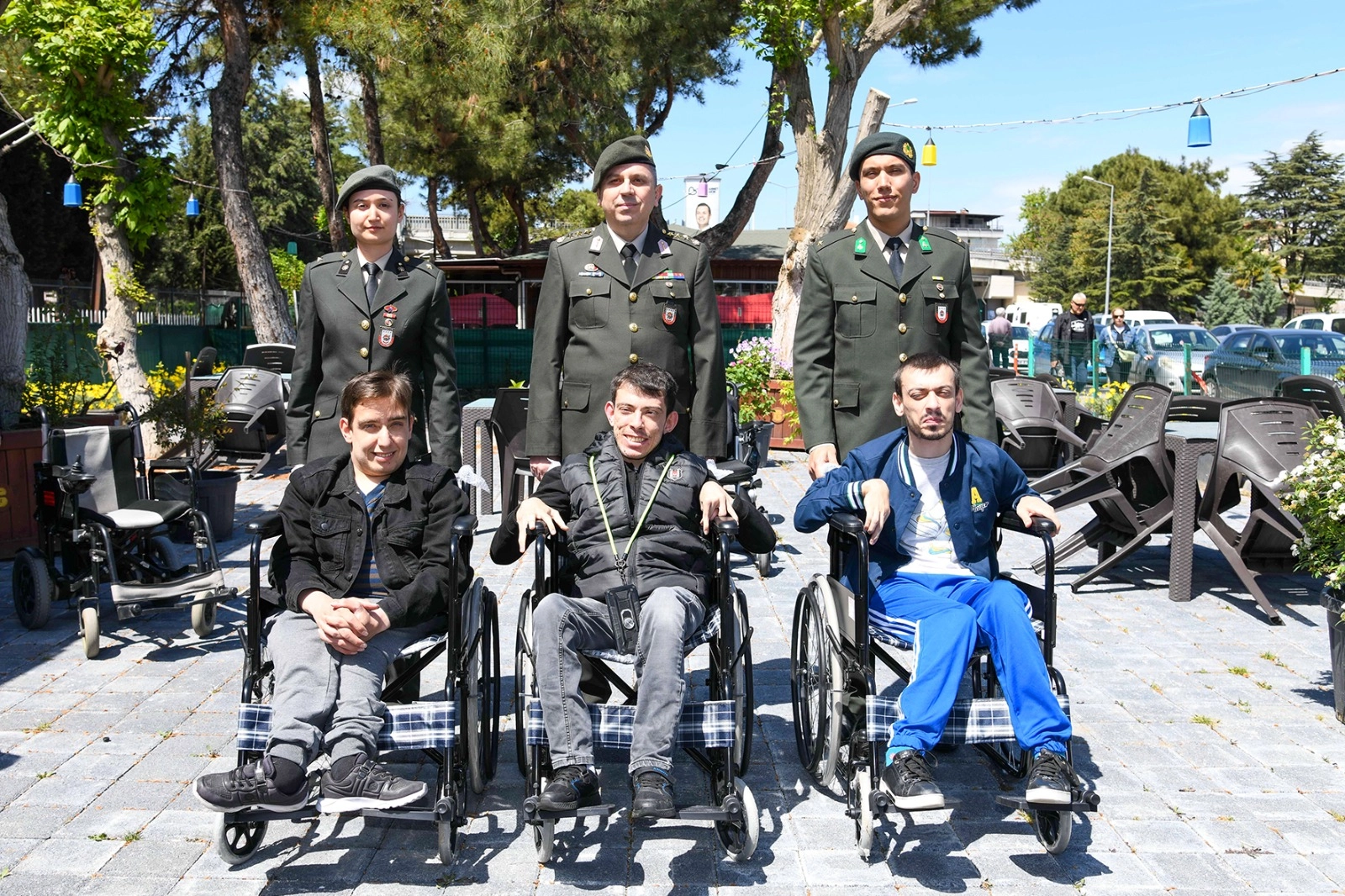 Mehmetçikten anlamlı destek