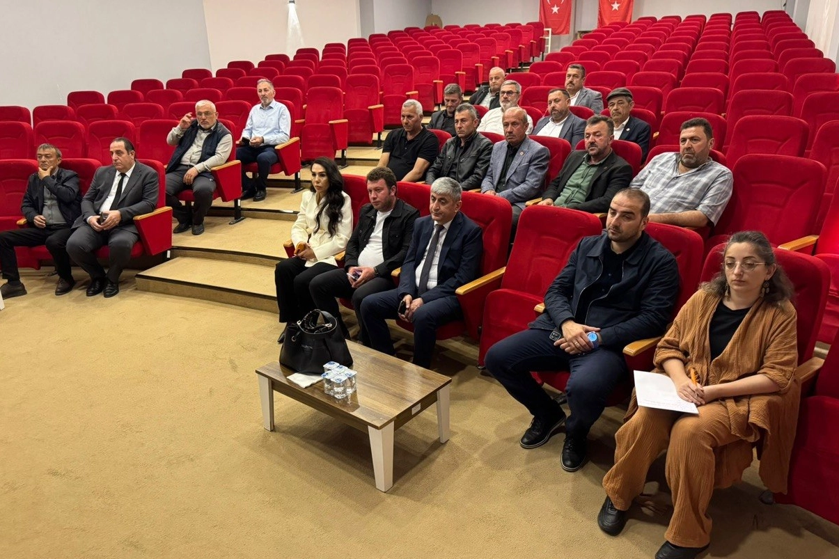 Sakarya Kaynarca’da muhtarlarla sosyal hizmet buluşması
