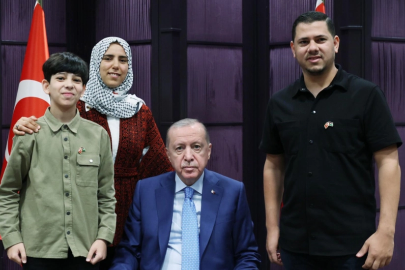 Cumhurbaşkanı Erdoğan, Gazzeli Ebu Cezer ve ailesini kabul etti