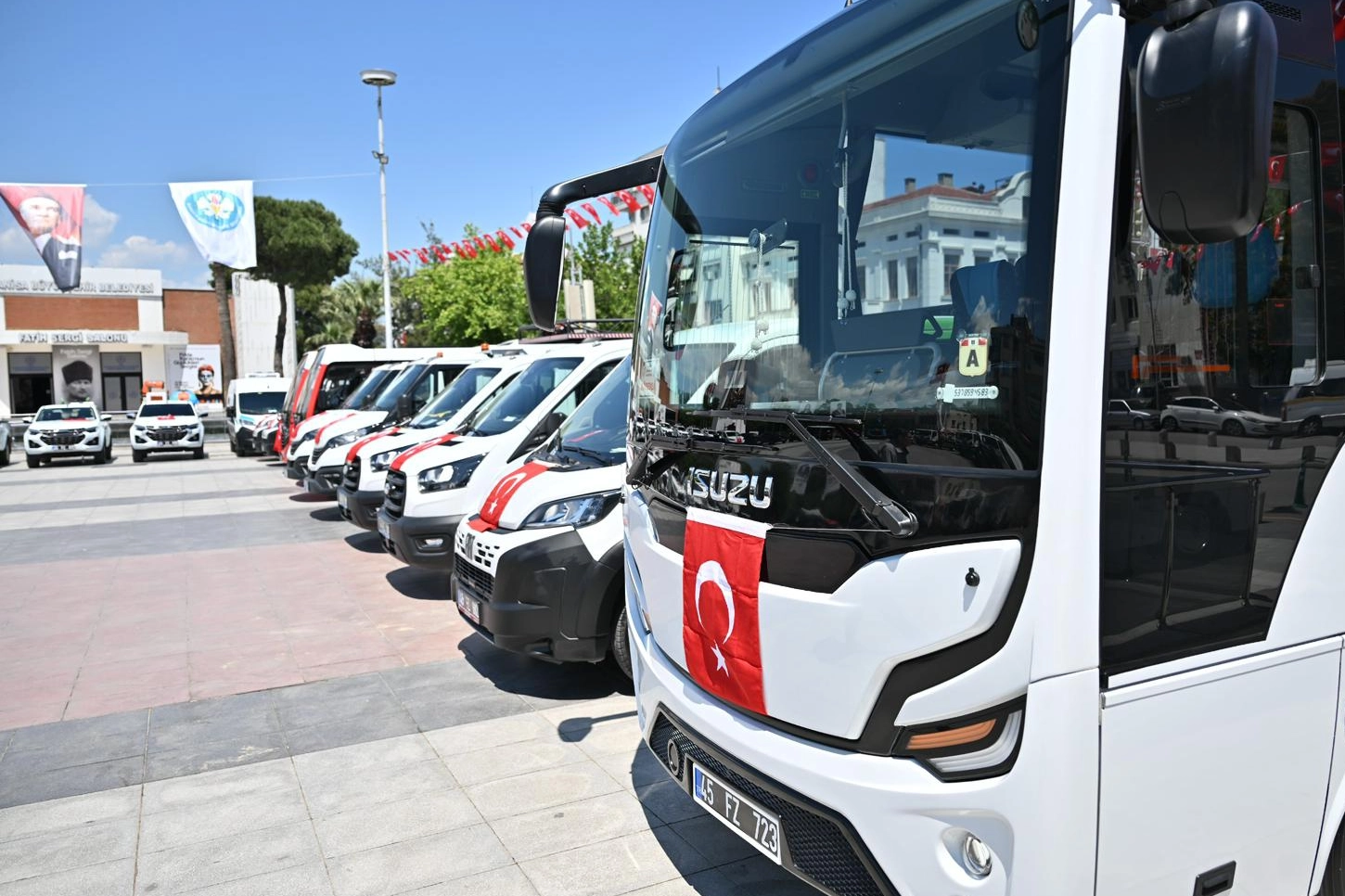Manisa Büyükşehir'in araç filosuna 2,3 milyar liralık dev yatırım