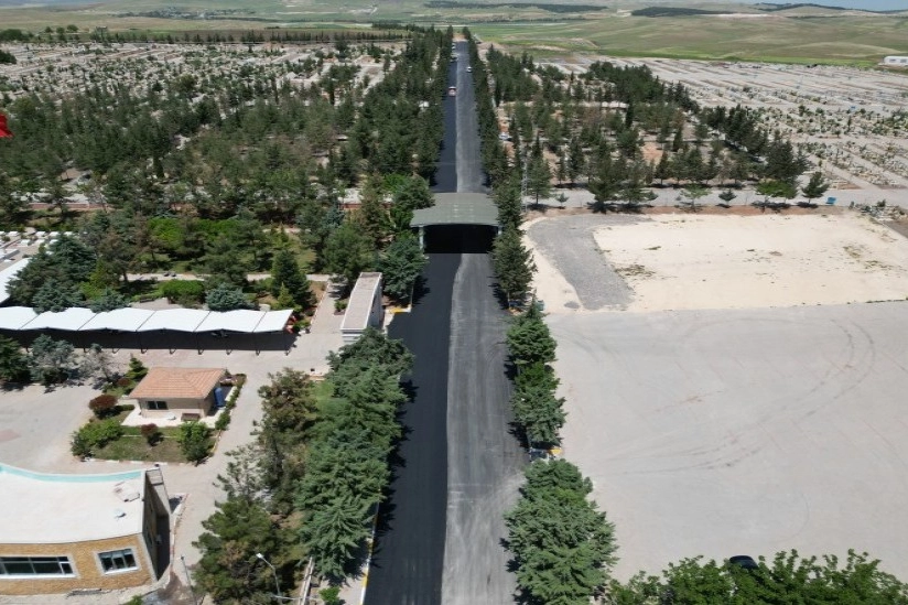 Yeni Asri Aile Mezarlığı’nda ulaşım konforu artırıldı