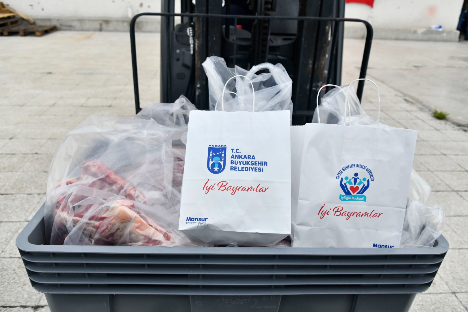 Başkent'te bayram dayanışması büyüdü