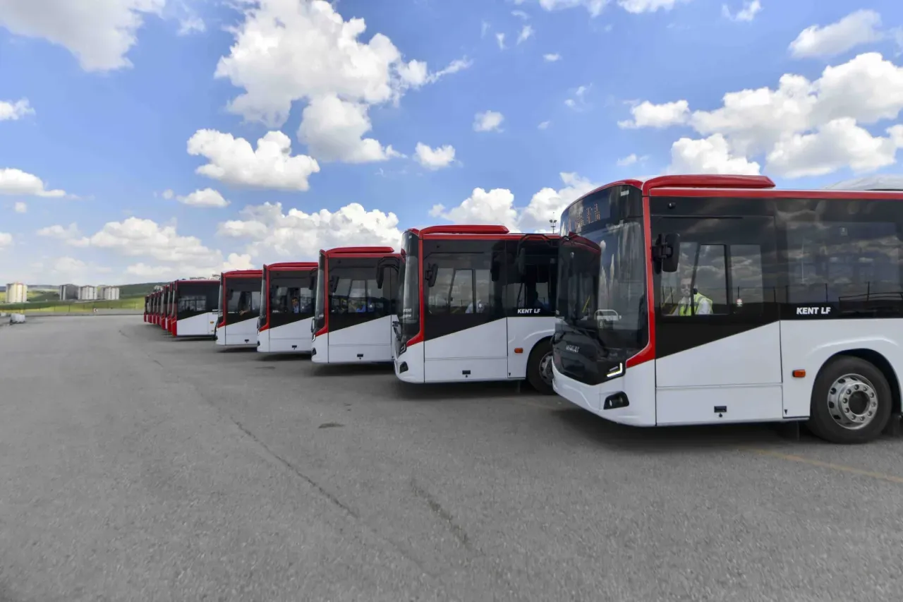 Başkent’te toplu taşıma güçleniyor