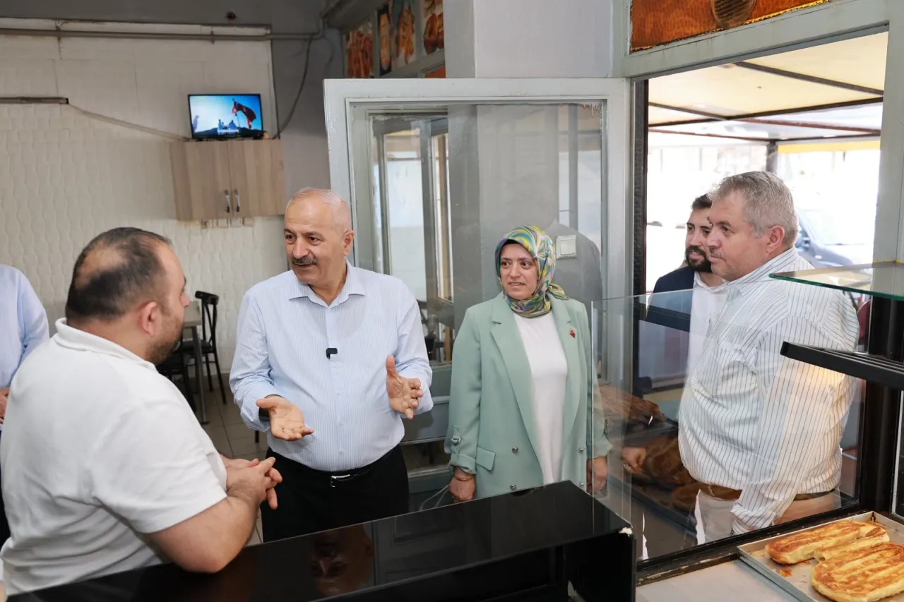 Kocaeli Gebze’de Başkan Büyükgöz esnafla buluştu