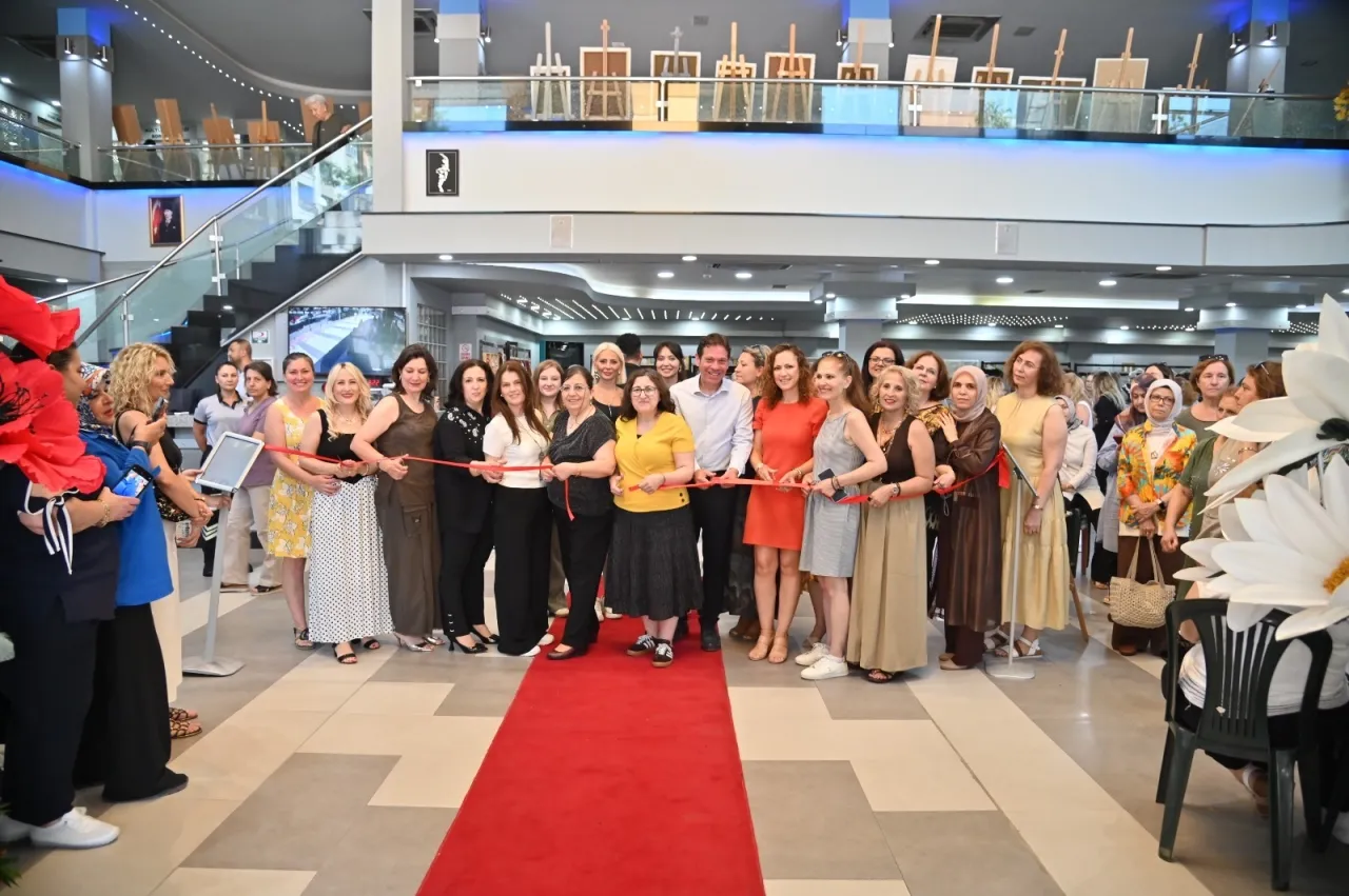 Manisa'da el emeği eserler ‘Bahar Sergisi’nde buluştu