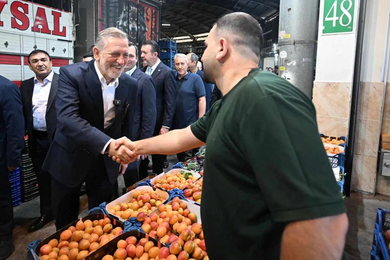 BTSO Başkanı Burkay’dan Bursa Kent Hali’ne ziyaret
