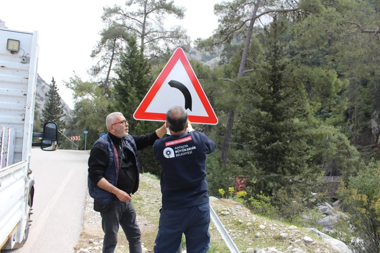 Antalya’da yayla yolları yenileniyor