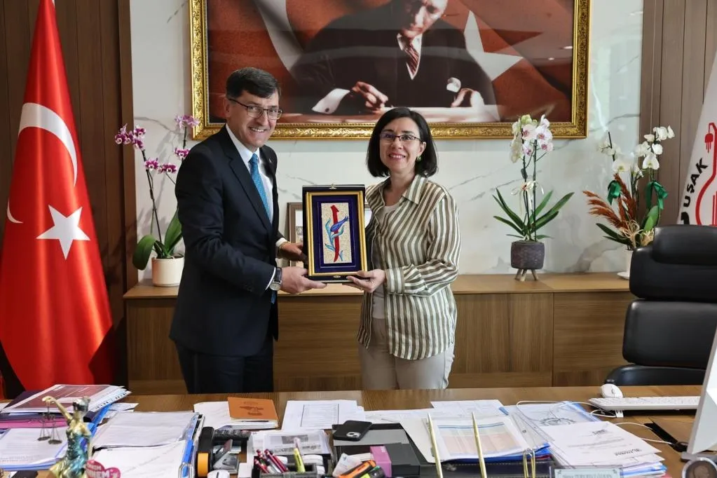 Kütahya Belediyesi'nden Uşak çıkarması