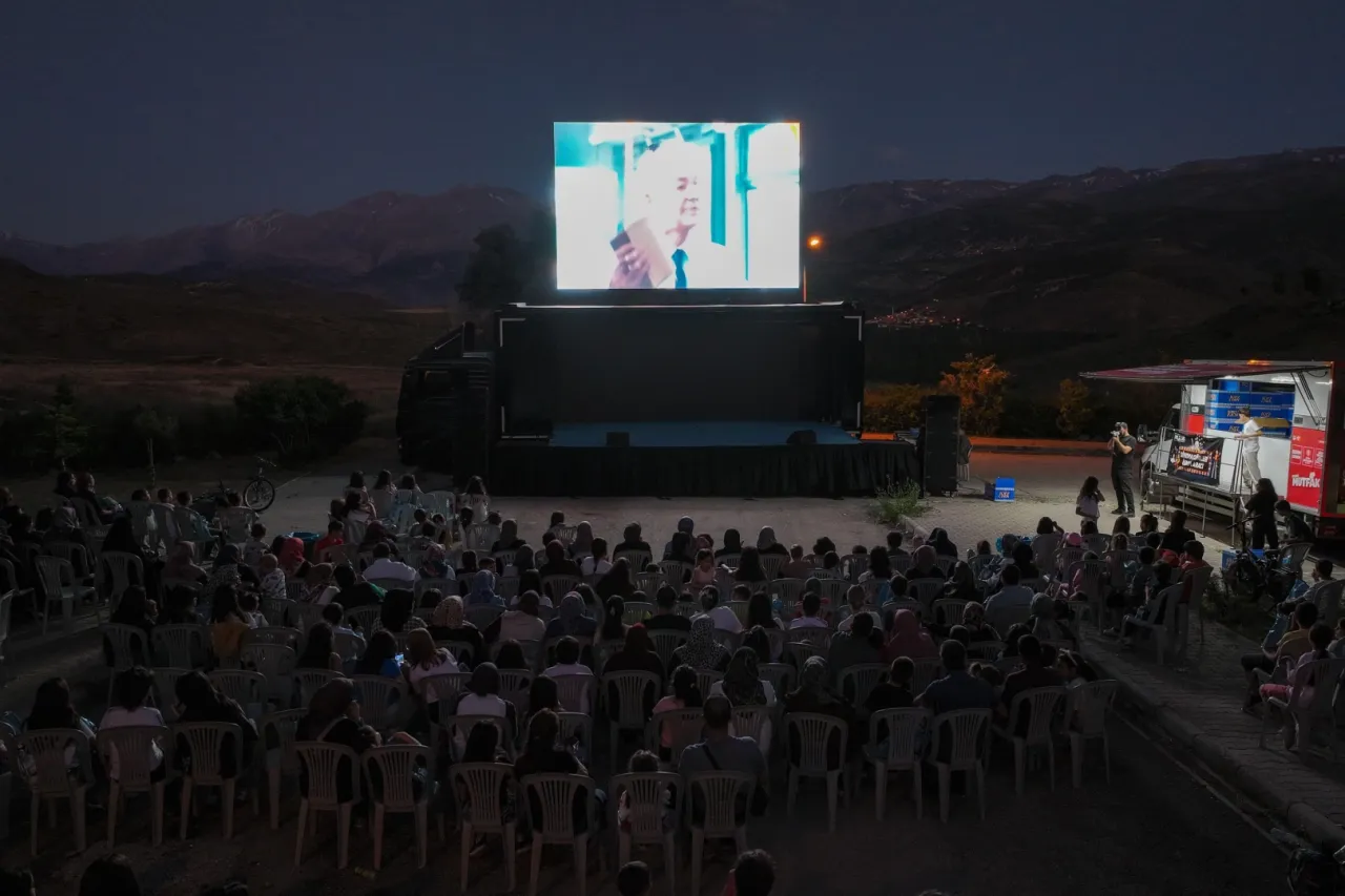 Sinema Günleri merkez dışındaki ilçelerde yaz akşamlarına renk katıyor