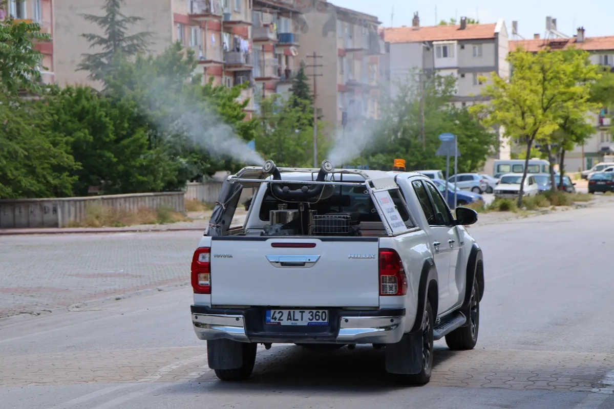 Konya Selçuklu'da ilaçlama çalışmaları sürüyor