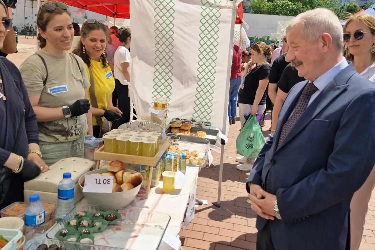 Edirne Keşan'da Raşit Efendi İlkokulu’nda çifte coşku