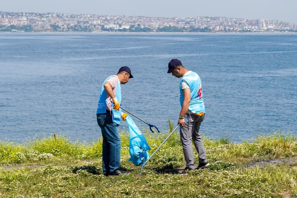 Beylikdüzü'nde özel kıyı temizliği