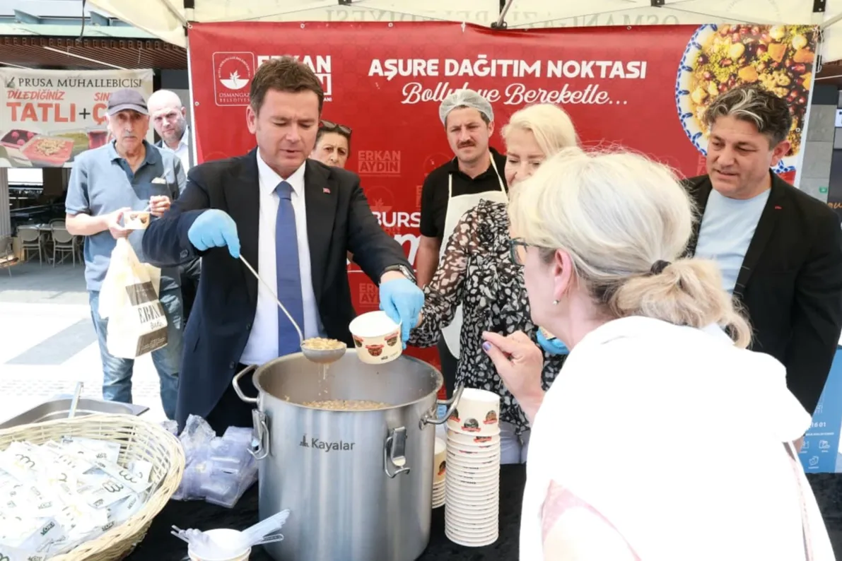 Bursa Osmangazi'de aşureler Başkan Aydın’dan