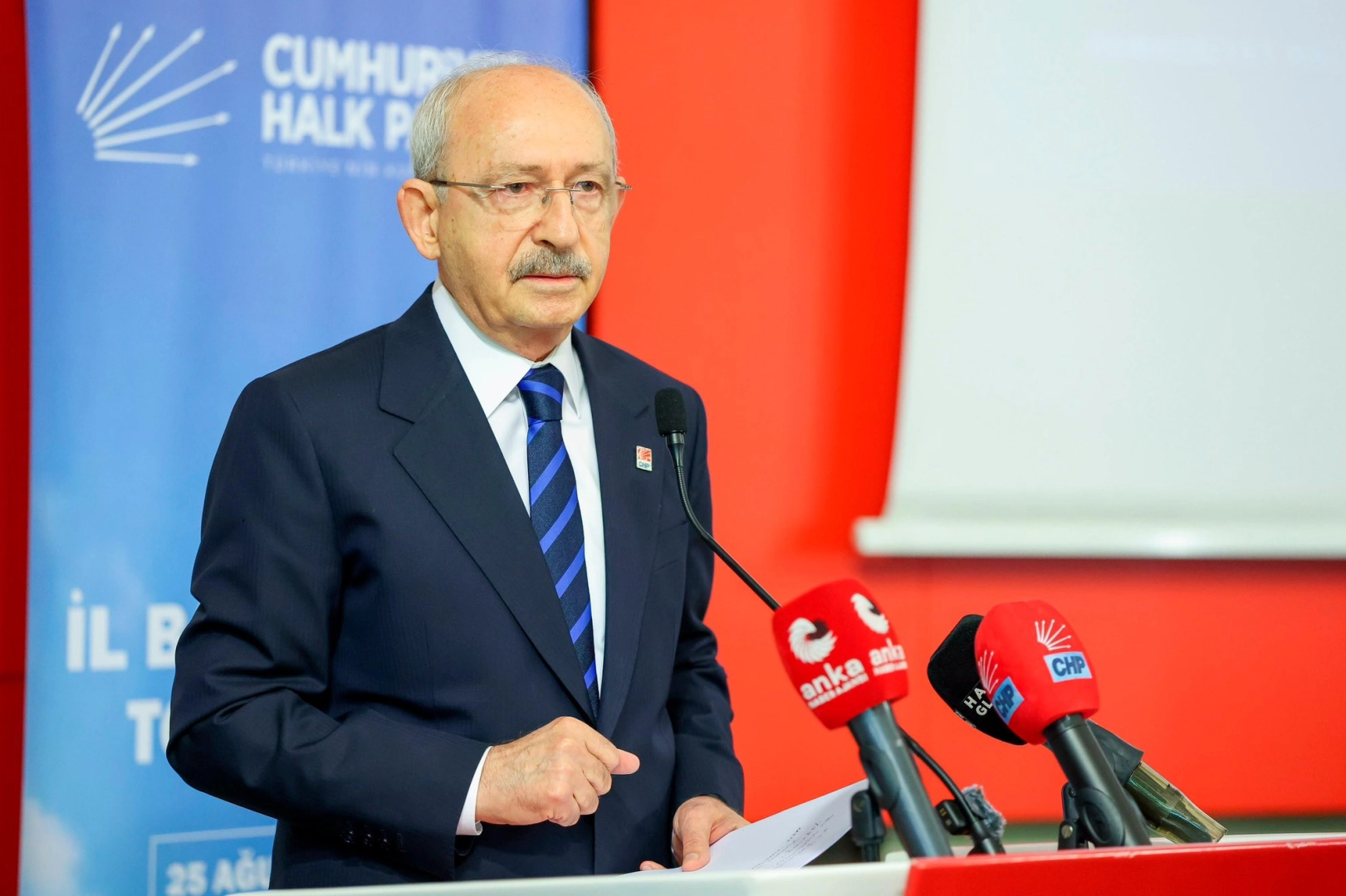 CHP'de İl Başkanları toplandı...