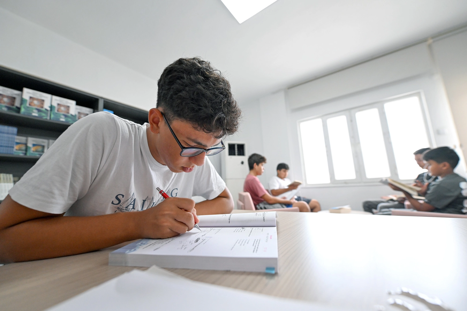 Mersin Aydıncık okuma salonu öğrencilerin gözdesi