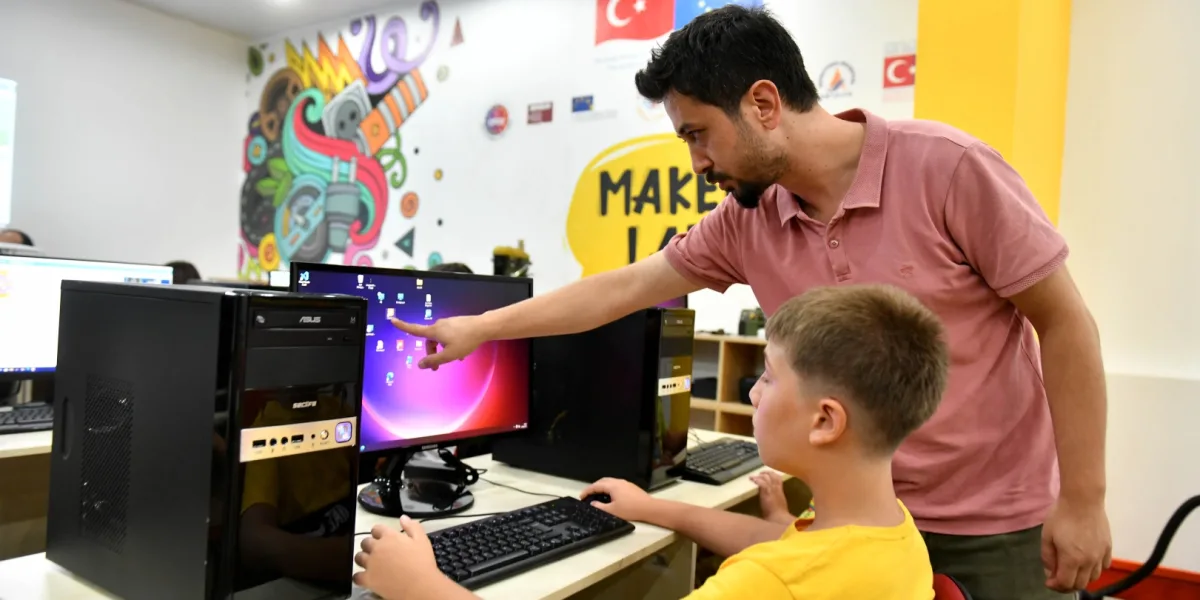 Antalya Muratpaşa'da robotik kodlama kursuna başvurular başladı