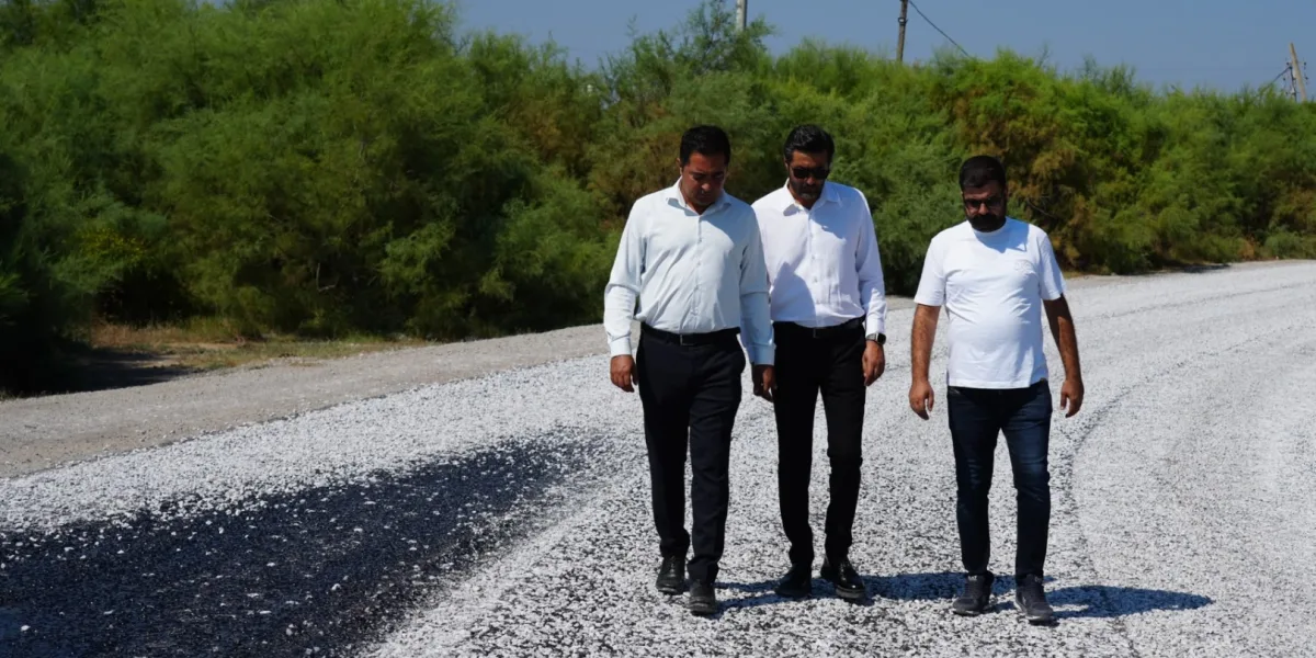 Muğla Milas'ta geniş kapsamlı sathi kaplama çalışması