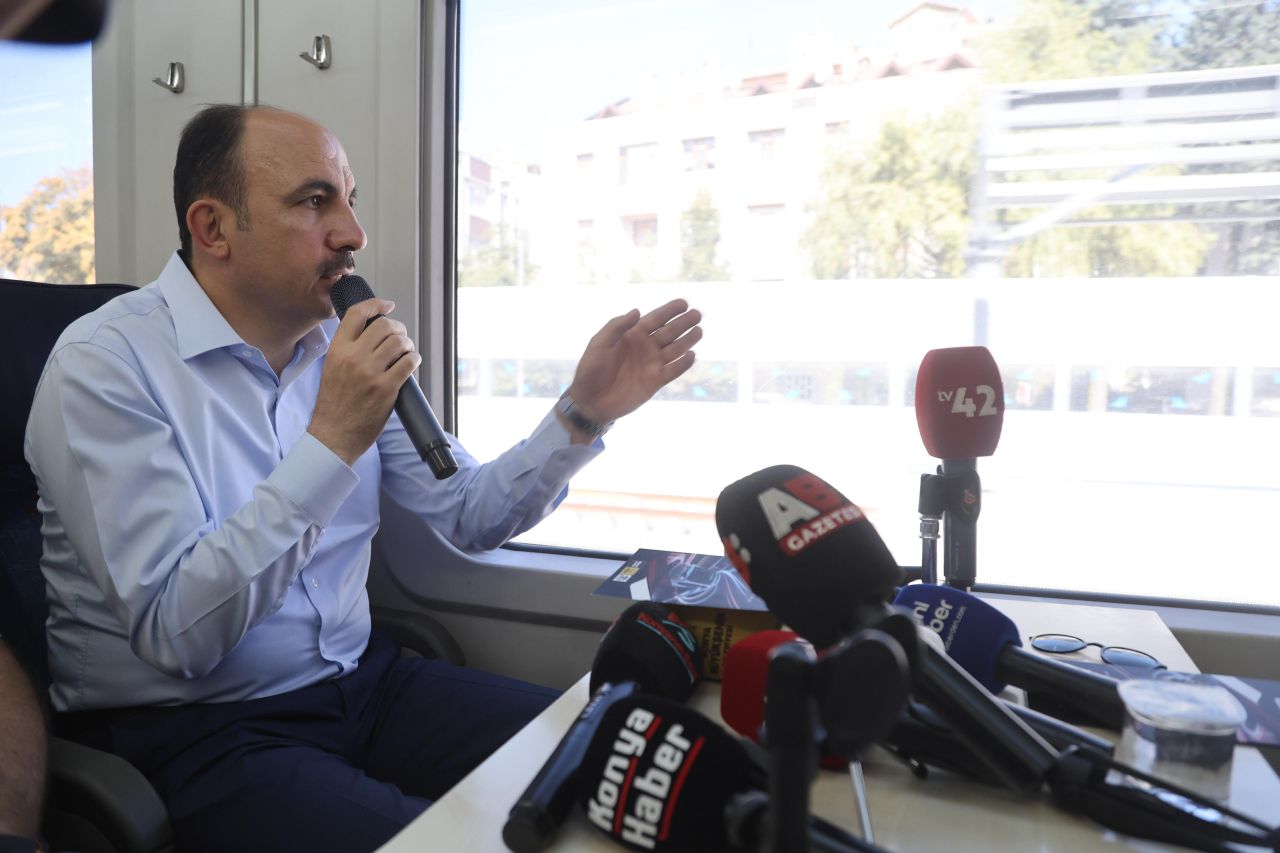 BAŞKAN ALTAY RAYLI SİSTEM PROJELERİNİ İNCELEDİ