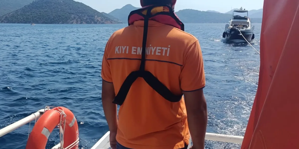Tersane Adası açıklarında tekne arızası