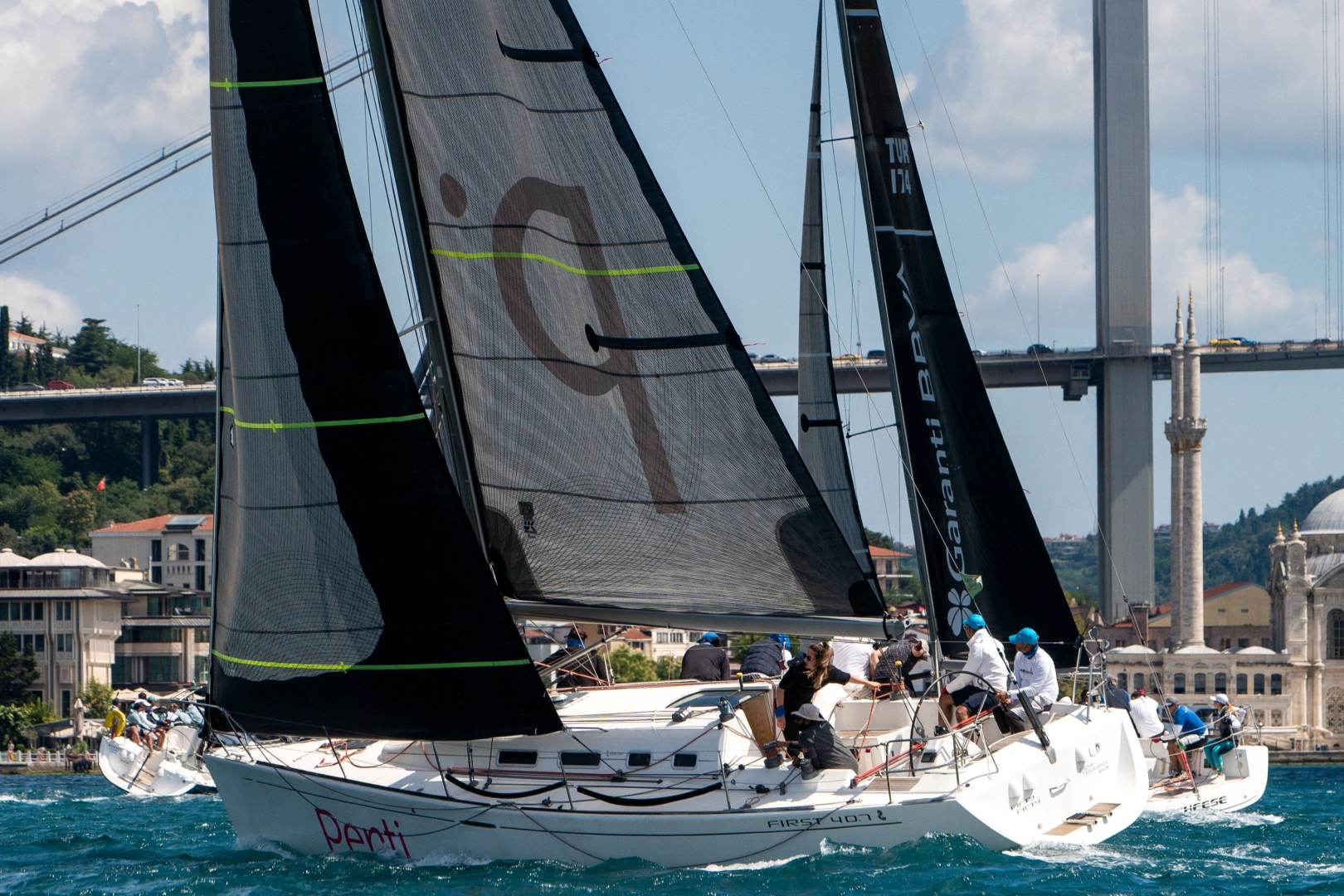 Olympos Regatta’nın şampiyonları ödüllerine kavuştu