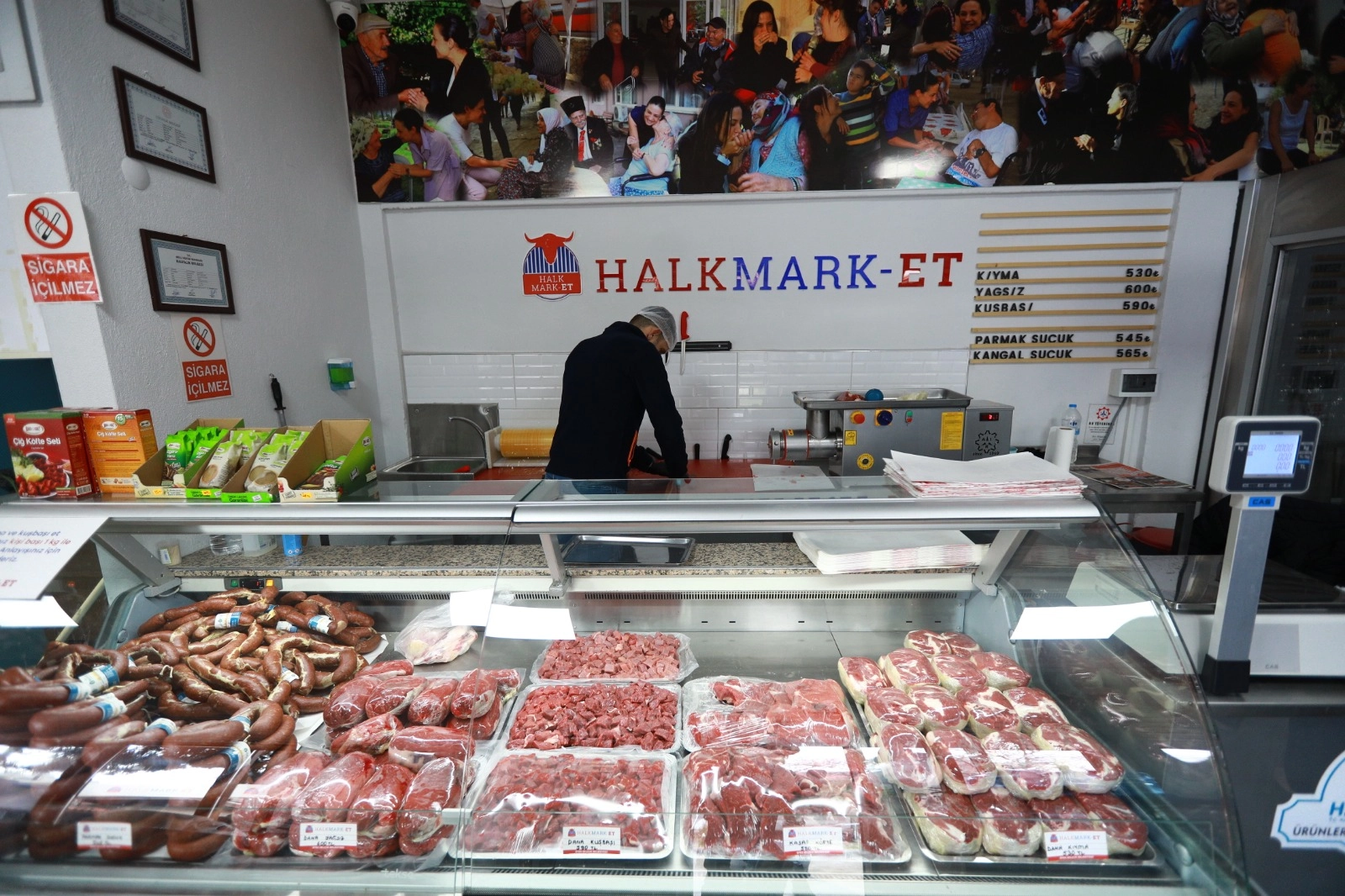 Efes Selçuk'ta Halk Mark-Et halkın yanında