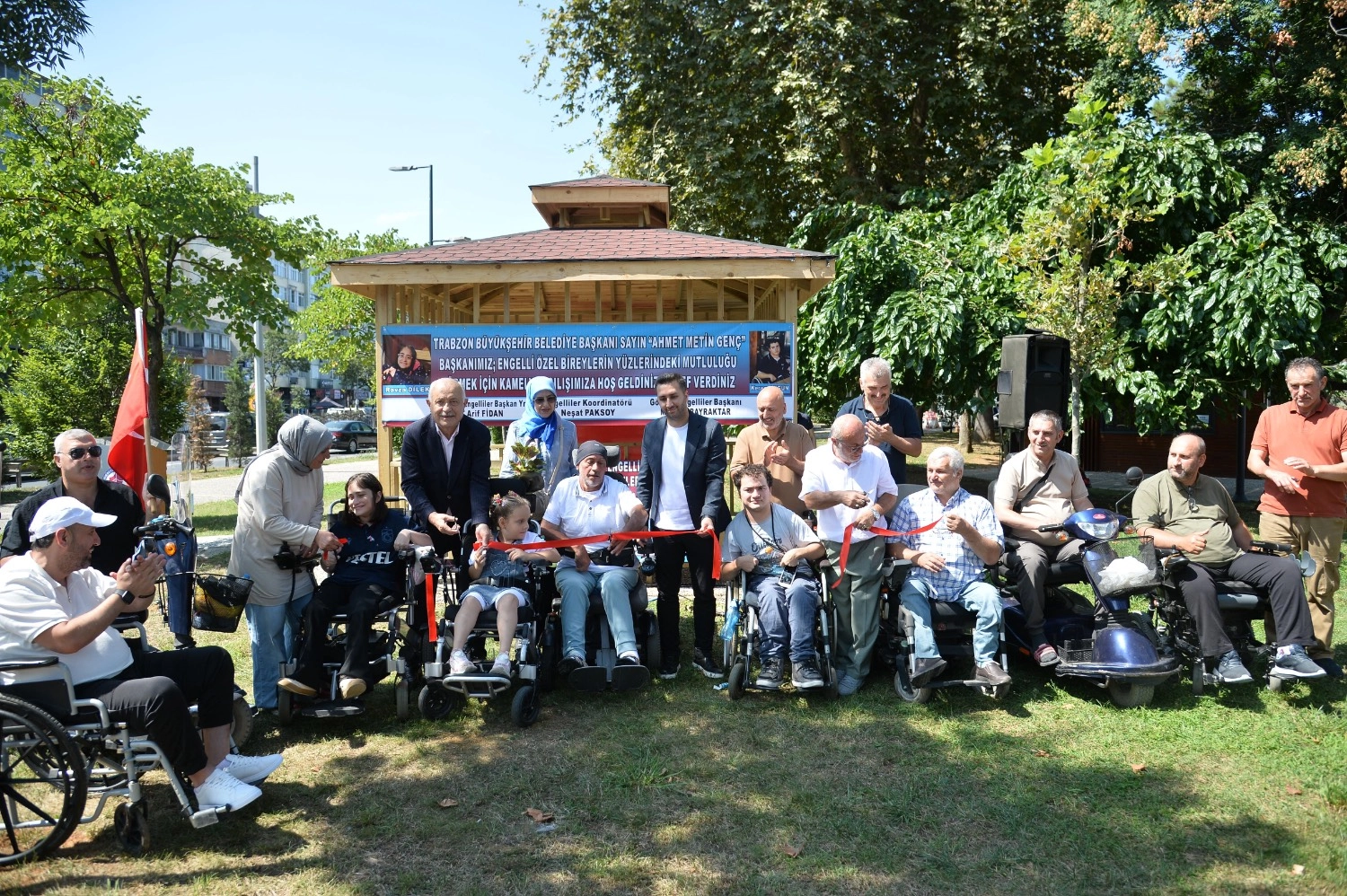 Trabzon’da özel gereksinimli bireylere özel kamelya