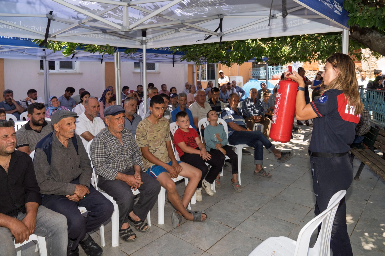 İzmir’de kırsal mahalleler yangına karşı güçleniyor