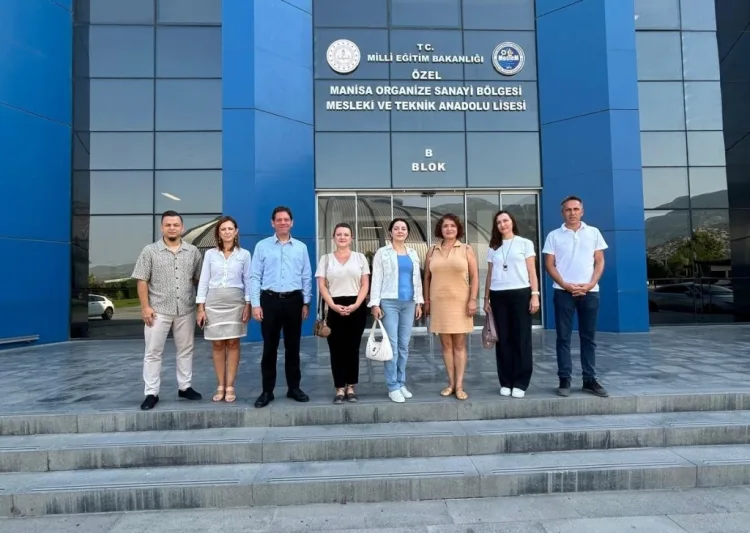 Manisa'da Kadınlara Gazaltı Kaynakçılığı Eğitimi Başladı