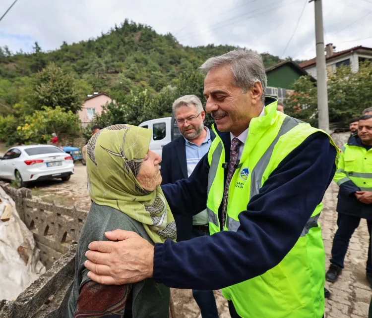 Başkan Alemdar afet mesaisi için Geyve’de... Sel tahribatının izleri siliniyor