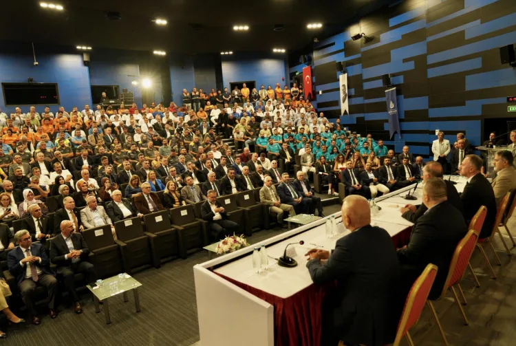 İBB ile HAK-İŞ arasında 45 binli toplu iş sözleşmesi imzalandı