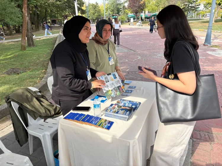 Sakarya Kampüsünde Öğrenciler İçin Sıcak Karşılama