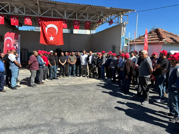 Manisa’da Üreticilere Damlama Sulama Desteği: 3 Bin 150 Çiftçiye Ulaşıldı