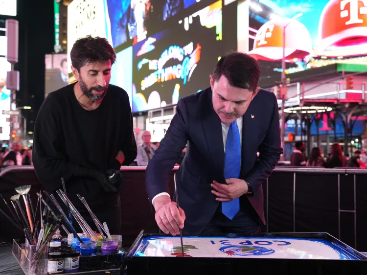 COP31 için New York'ta Ebru Sanatı Gösterisi