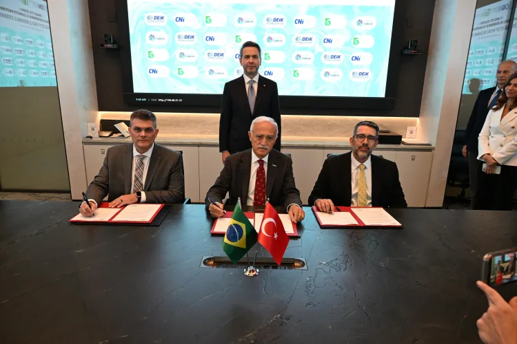 Bayraktar, New York'ta enerji yatırım fırsatlarını açıkladı