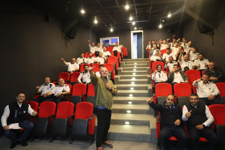 Sakarya otobüs şoförlerine empati eğitimi verildi