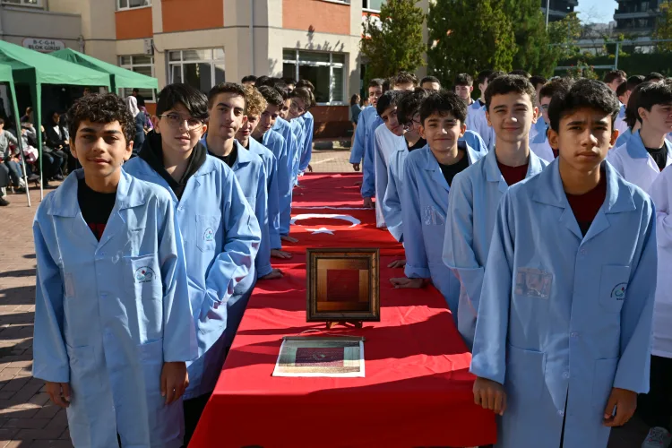 Bursa’da genç ahiler önlük kuşandı