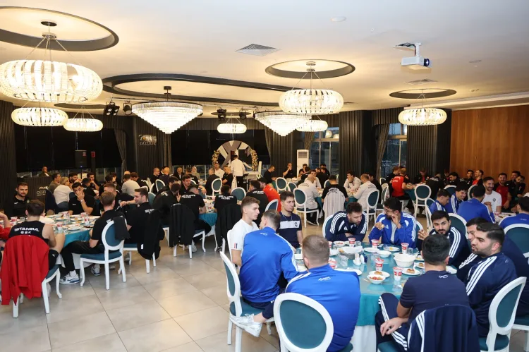 Dursun Ali Arslan Turnuvası Sonrası Ekipler Yemekte Buluştu