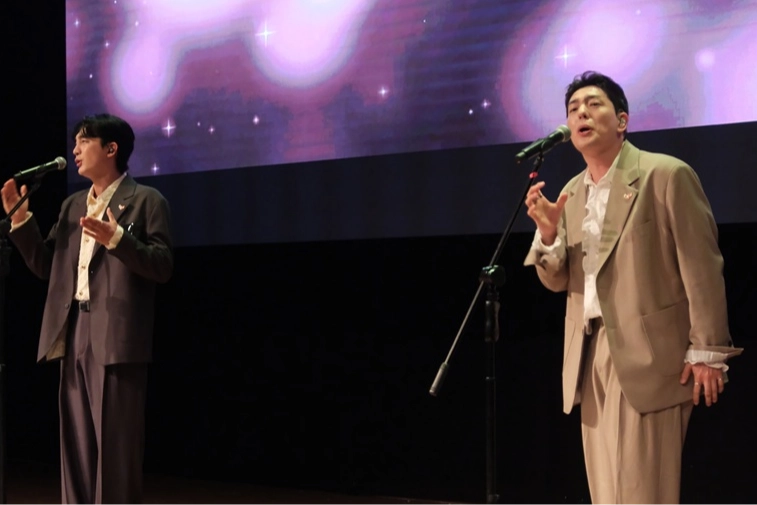 Güney Koreli Müzik Grubu Hoondoo Türkçe şarkıları Çanakkale'de seslendiridi