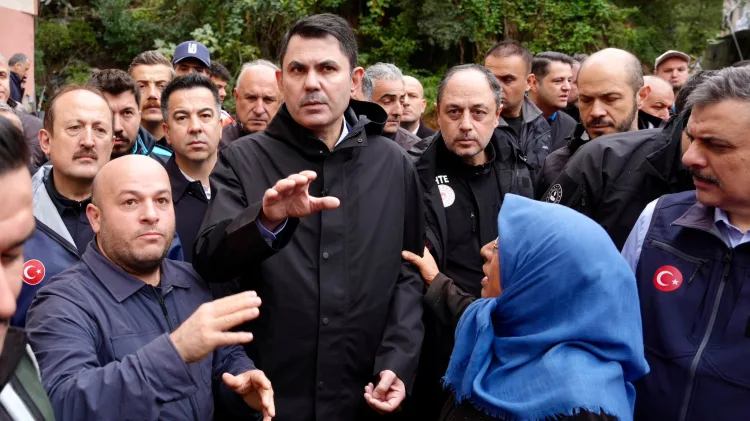Bakan Kurum’dan Ayazağa’da sel açıklaması... Önce afetin izlerini kaldıracağız