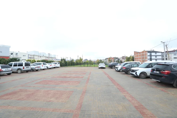 Bursa İnegöl'e 32 araçlık yeni otopark hizmete girdi