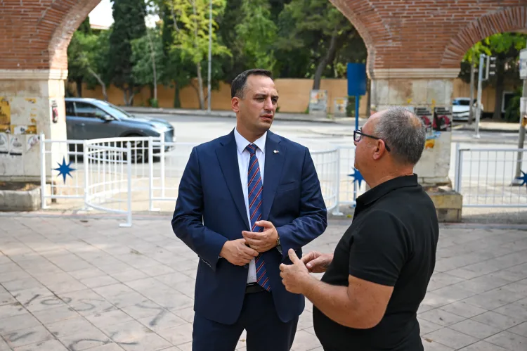 Bornova’da parkta motosiklet devri bitiyor