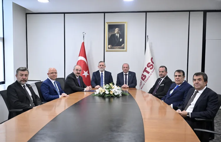 BTSO’da devir teslim gerçekleşti