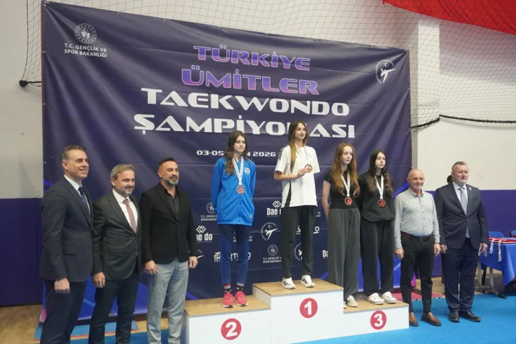 Kağıtspor’un Genç Taekwondocusu Türkiye İkincisi Oldu