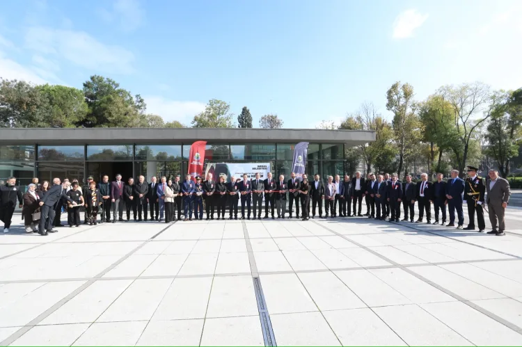 Bursa İnegöl’de Cumhuriyet Coşkusu goblen sanatıyla buluştu