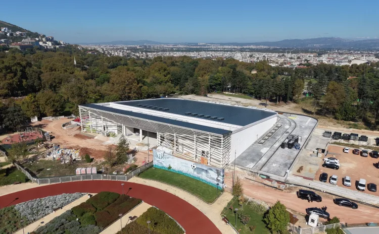 Bursa Atatürk Spor Salonu'nda sona doğru